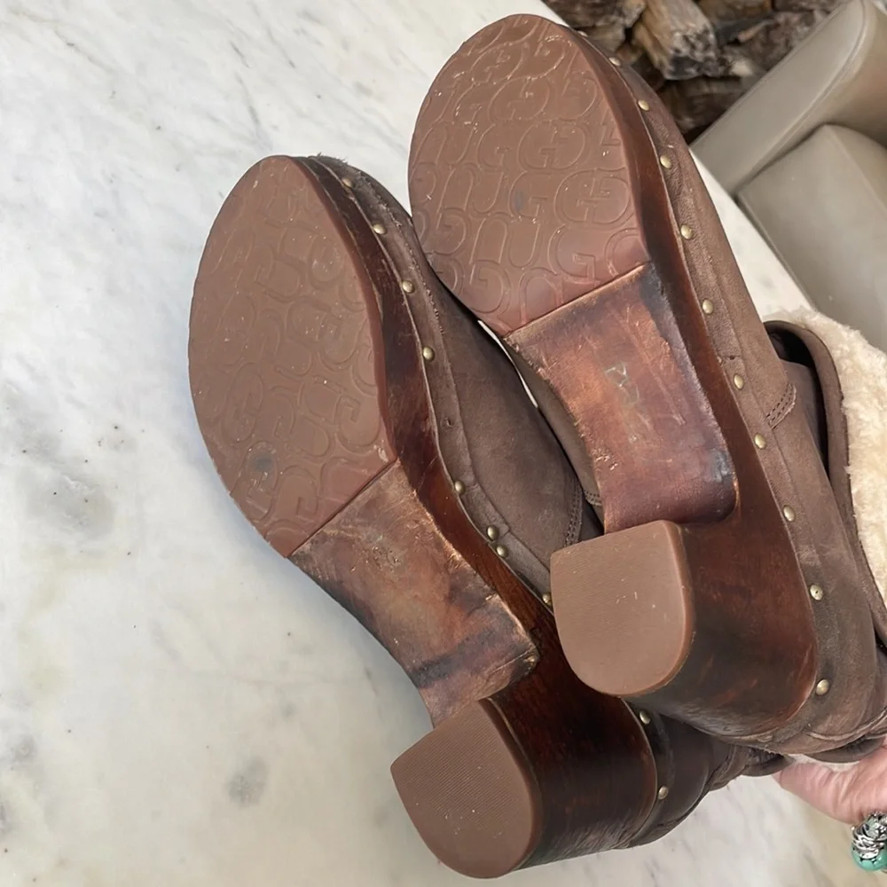 UGG shearling clog